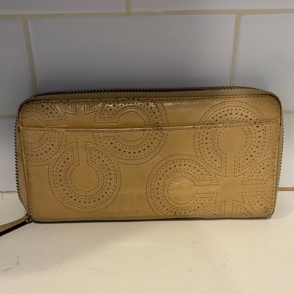 COACH Tan Leather Women's Wallet - Picture 2 of 6